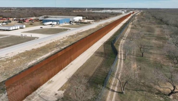 ABD ile Teksas arasındaki sınır gerilimi, Trump’ın bitmeyen duvarını hatırlattı