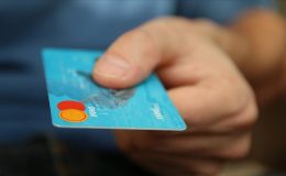 Amerikalıların kredi kartı borcu rekor kırdı