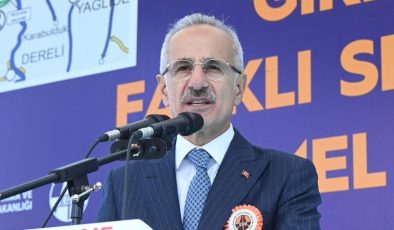 Abdulkadir Uraloğlu açıkladı: Karadeniz’e hızlı tren geliyor